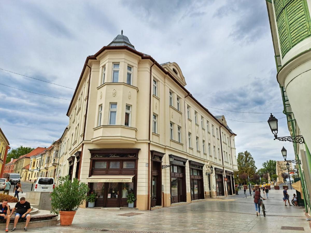 Hotel Domus Collis Ráb Exteriér fotografie